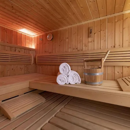Charm: Cozy Up In A High-altitude 아파트